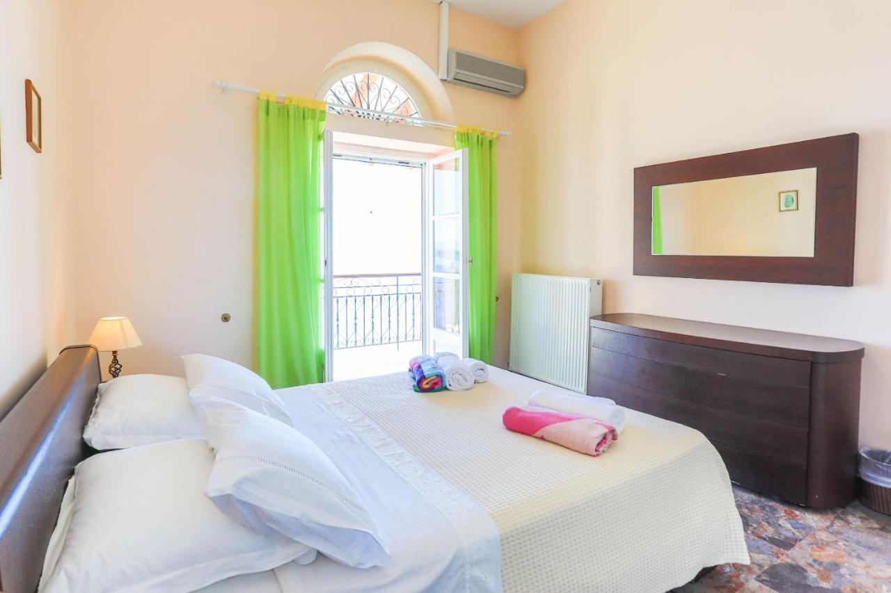 House On The Rocks Villa Katavolos Bagian luar foto