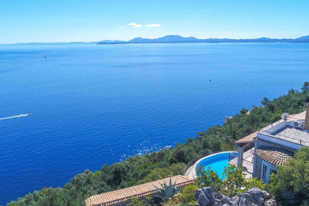 House On The Rocks Villa Katavolos Bagian luar foto