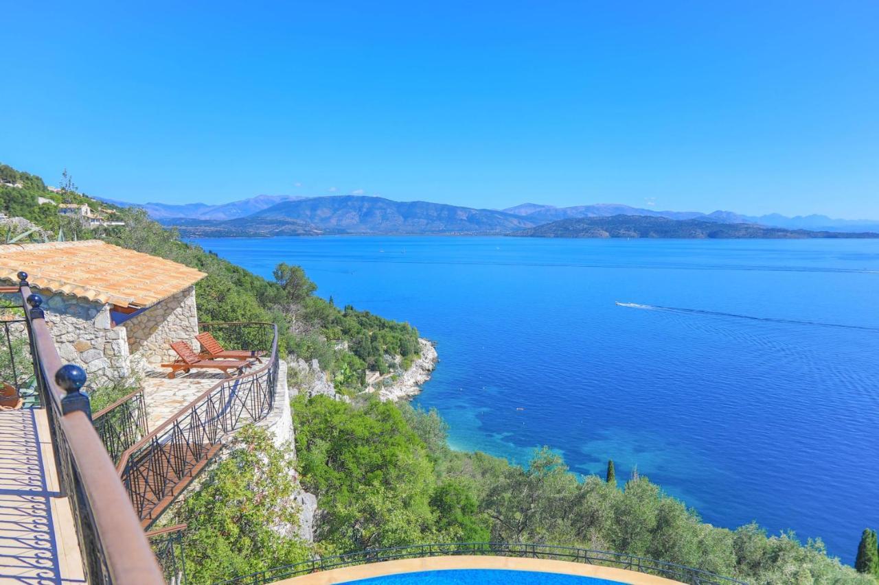 House On The Rocks Villa Katavolos Bagian luar foto